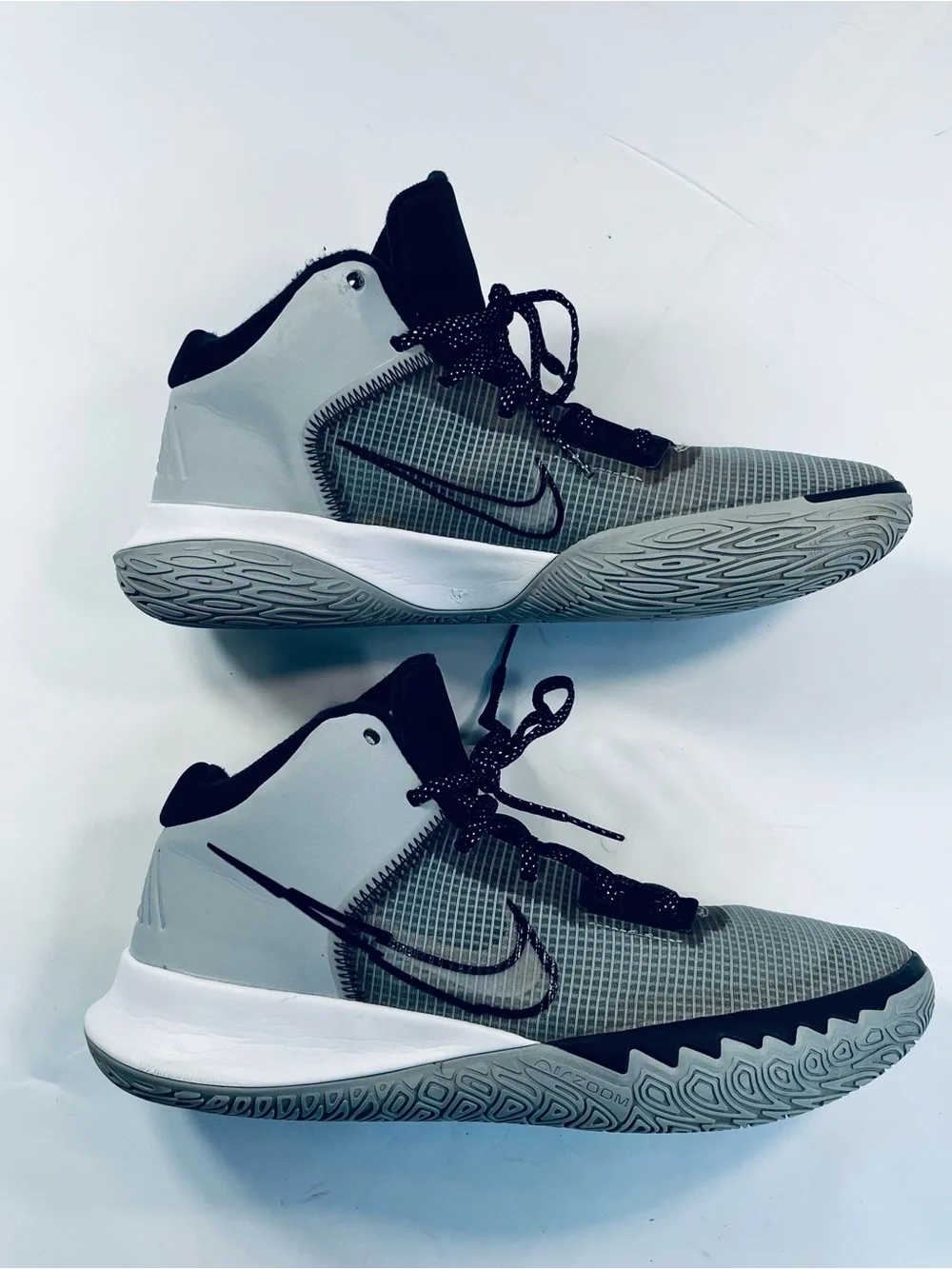 Nike Kyrie Flytrap 4 Gray Black Basketball Shoes #CT1972-002 Men’s Size:9